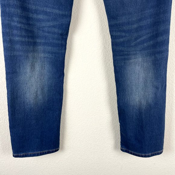 Uniqlo Grameen Jeans Womens Blue Small Medium Wash Tapered Stretchy Whiskering - Picture 9 of 13